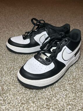 Nike Air Force 1 in black and white